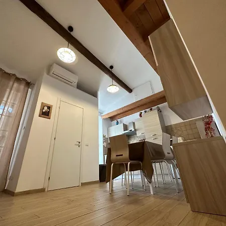 Appartement Velletri-appartamento Al Centro-aria Condizionata-netflix-wifi *
