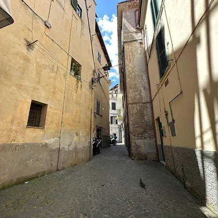 Appartamento Velletri-appartamento Romantico Al Centro